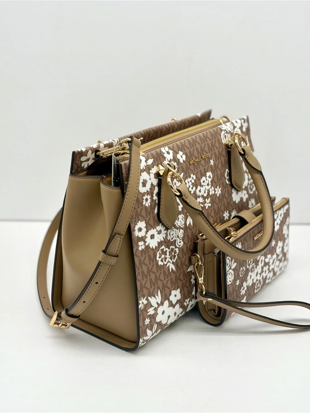 Michael Kors Marilyn Medium Printed Signature Logo Satchel and Wallet Set